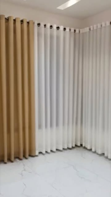پرده حریر بافت دار رنگ کرم و سفید